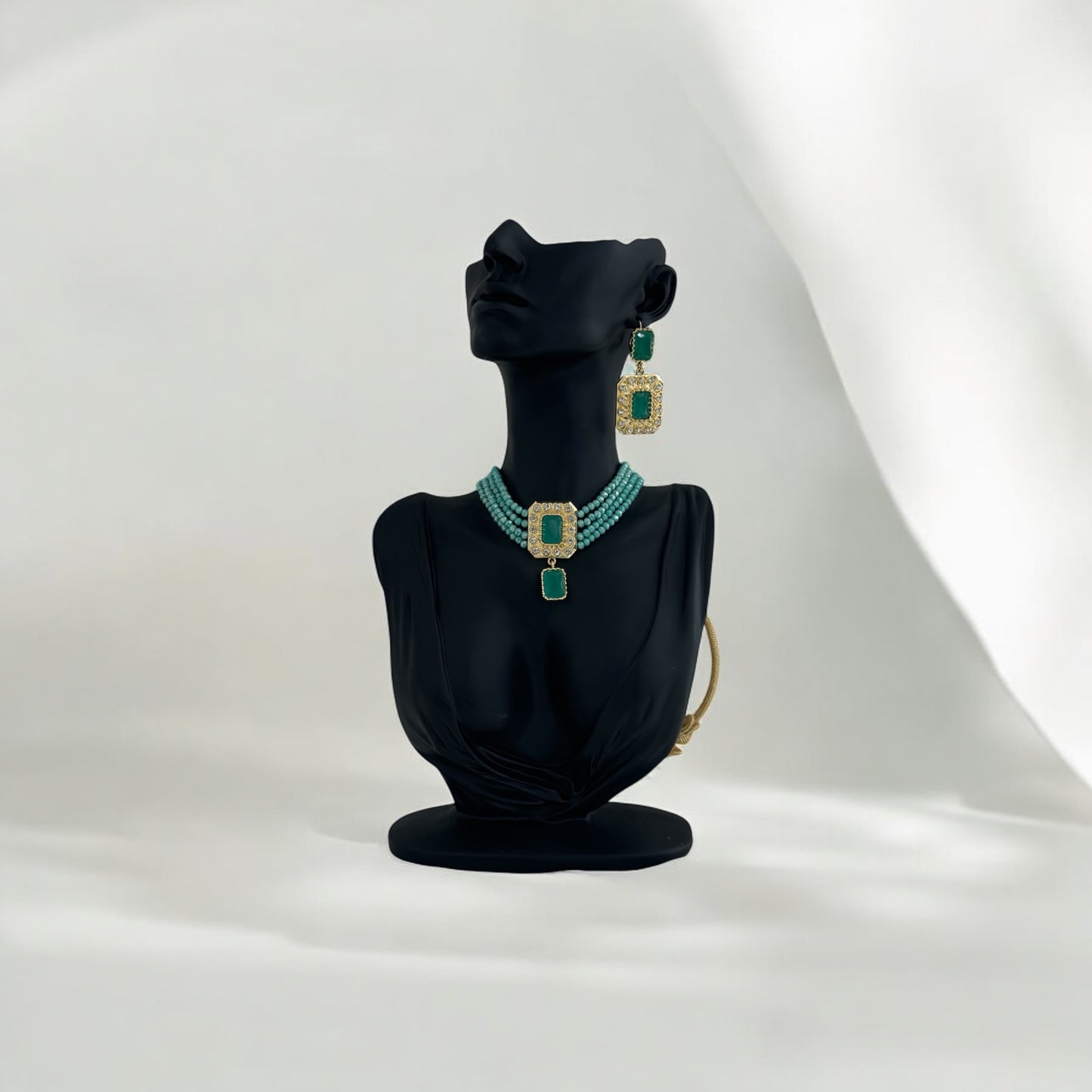 Choker & Earrings Set